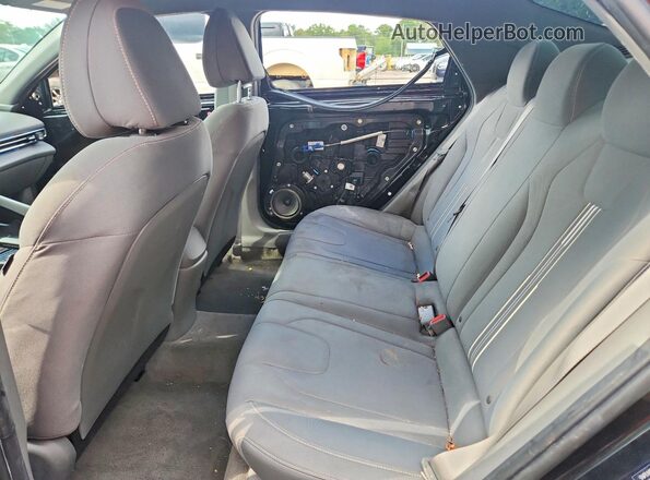 5NPLM4AG8PH104611 2023 HYUNDAI ELANTRA Black Rear seats view