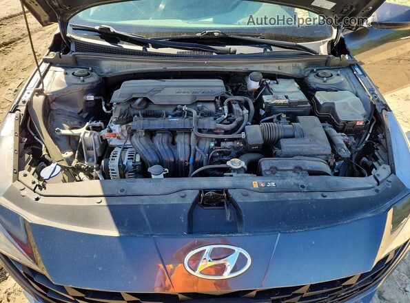 5NPLM4AG9NH075990 2022 HYUNDAI ELANTRA Gray Rear interior view