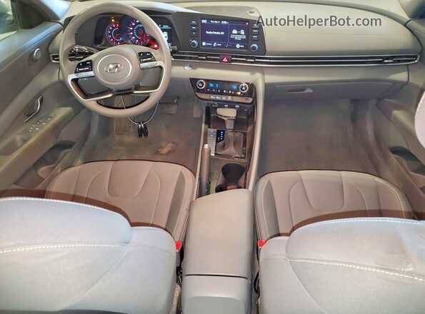5NPLM4AG9NH077349 2022 HYUNDAI ELANTRA Silver Vista del salpicadero