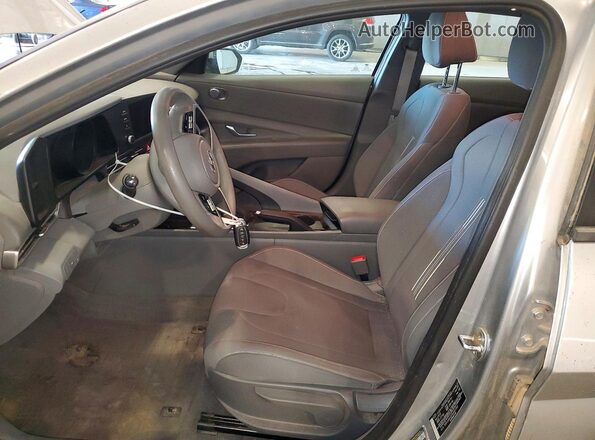 5NPLM4AG9NH077349 2022 HYUNDAI ELANTRA Silver Vista interior delantera