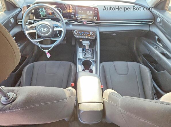 5NPLN4AG3MH019992 2021 HYUNDAI ELANTRA White Vista del salpicadero
