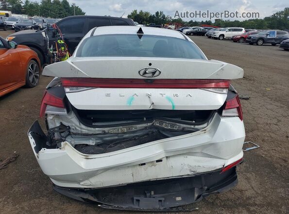 5NPLN4AG5MH022277 2021 HYUNDAI ELANTRA White Հետևի տեսք