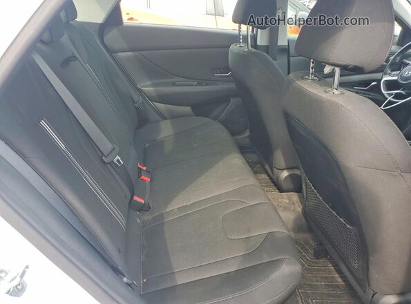 5NPLN4AG5MH022277 2021 HYUNDAI ELANTRA White Հետևի նստատեղերի տեսք