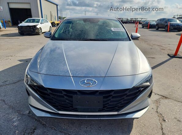 5NPLS4AG3NH056325 2022 HYUNDAI ELANTRA Silver Вид спереду