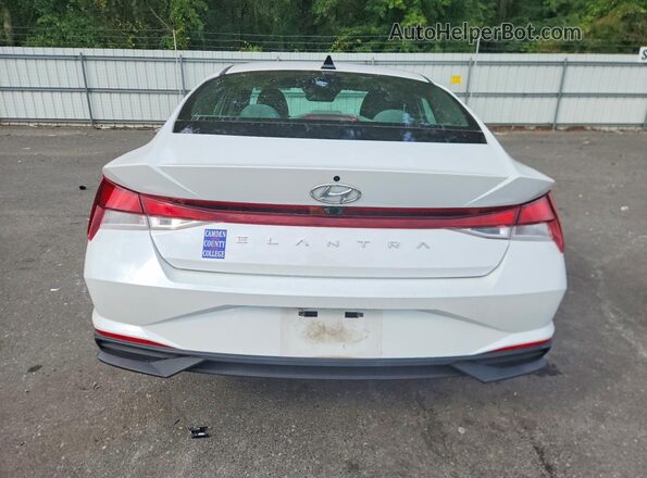 5NPLS4AG5NH055662 2022 HYUNDAI ELANTRA White უკანა ხედი