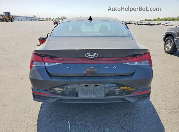5NPLS4AG5NH086801 2022 HYUNDAI ELANTRA Charcoal უკანა ხედი