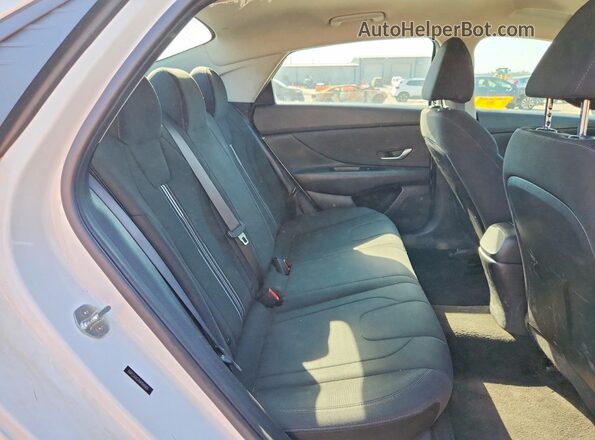 5NPLS4AG7MH048405 2021 HYUNDAI ELANTRA White უკანა სავარძლების ხედი