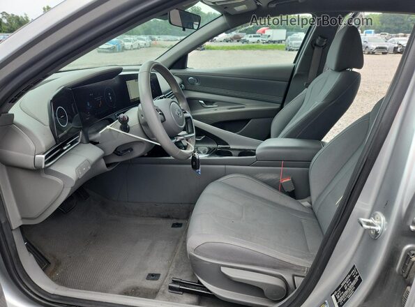 5NPLS4AG7PH091596 2023 HYUNDAI ELANTRA Silver Սալոնի դիմացի տեսք