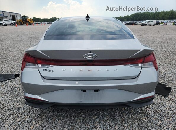 5NPLS4AG7PH091596 2023 HYUNDAI ELANTRA Silver Հետևի տեսք