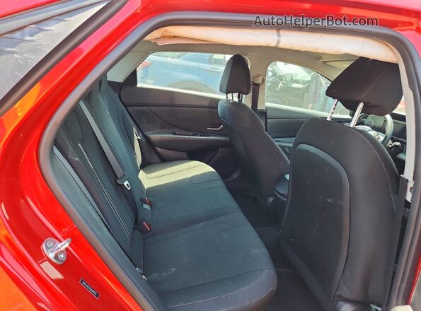 5NPLS4AG9MH041262 2021 HYUNDAI ELANTRA Red Rear seats view