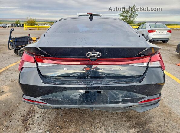 5NPLS4AG9NH054255 2022 HYUNDAI ELANTRA Black Вид ззаду