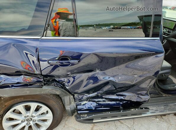 5TDAAAA50TS039335 2026 TOYOTA GRAND Blue Vista interior trasera