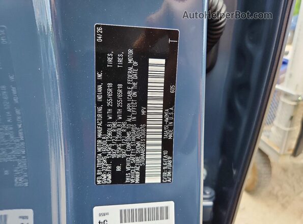 5TDAAAB56TS136876 2026 TOYOTA GRAND Blue VIN კოდის სტიკერის ხედი