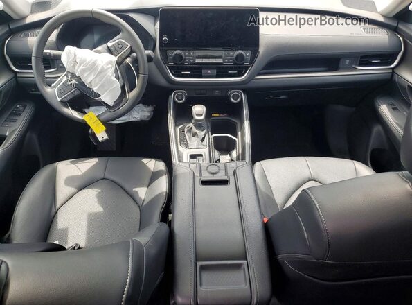 5TDAAAB58TS116113 2026 TOYOTA GRAND Серебряный Вид панели приборов