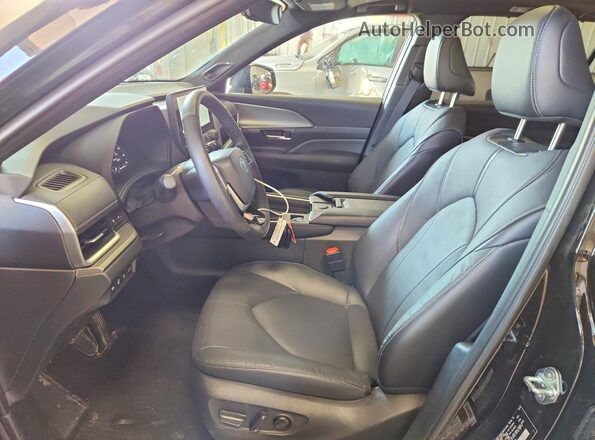 5TDACAB50SS057258 2025 TOYOTA GRAND Black Widok wnętrza z przodu