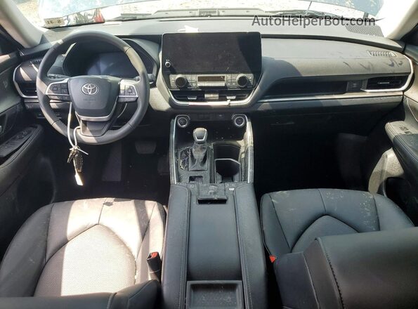 5TDACAB53TS103215 2026 TOYOTA GRAND Blue Dashboard view