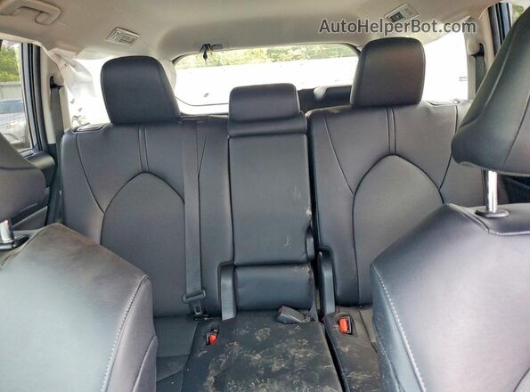 5TDACAB53TS103215 2026 TOYOTA GRAND Blue Rear seats view