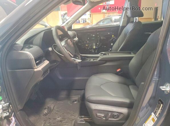 5TDACAB56TS110899 2026 TOYOTA GRAND Gray Вид салону спереду