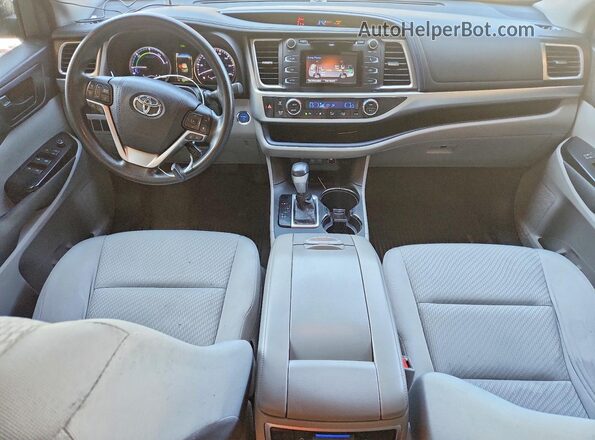 5TDBGRFHXHS030606 2017 TOYOTA HIGHLANDER Gray Widok deski rozdzielczej