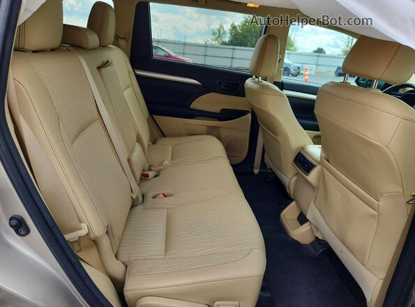 5TDBKRFH0GS343113 2016 TOYOTA HIGHLANDER Tan Vista interior trasera