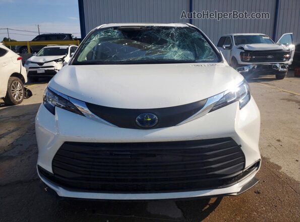 5TDBSKFC4MS020853 2021 TOYOTA SIENNA Белый Вид спереди