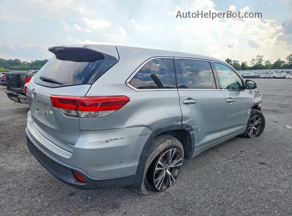 5TDBZRFH1JS858768 2018 TOYOTA HIGHLANDER Silver Trasero derecho