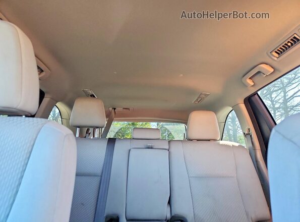 5TDBZRFH2HS419881 2017 TOYOTA HIGHLANDER Green Rear seats view