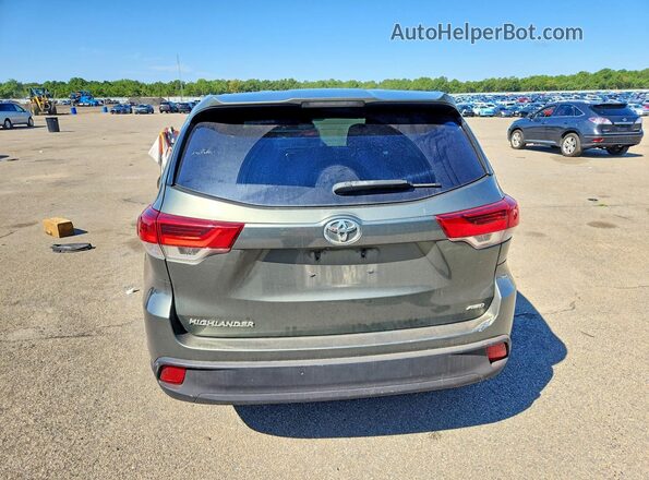 5TDBZRFH2HS419881 2017 TOYOTA HIGHLANDER Green Rear view