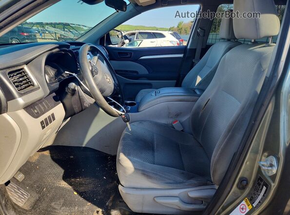 5TDBZRFH2HS419881 2017 TOYOTA HIGHLANDER Green Front interior view