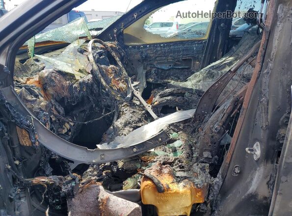 5TDBZRFH3KS929079 2019 TOYOTA HIGHLANDER Пожар Вид салона спереди