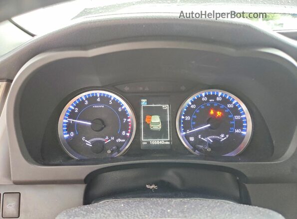 5TDBZRFH4JS915108 2018 TOYOTA HIGHLANDER Gray Սարքավորումների վահանակի տեսք