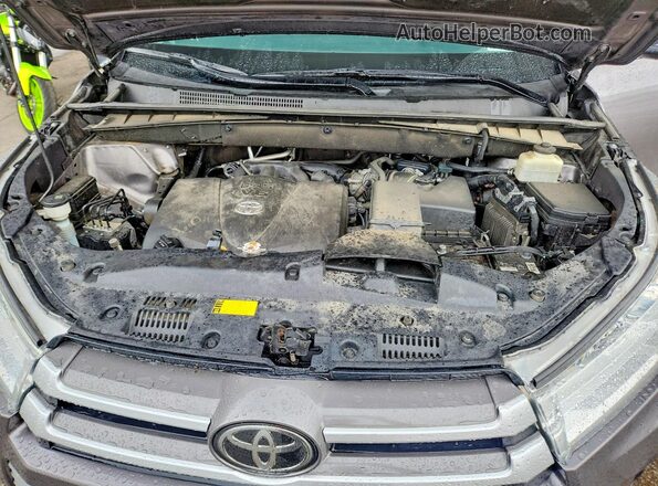 5TDBZRFH4JS915108 2018 TOYOTA HIGHLANDER Gray Սալոնի հետևի տեսք