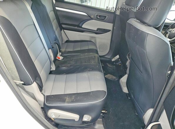 5TDBZRFH5HS378694 2017 TOYOTA HIGHLANDER White Widok wnętrza z tyłu