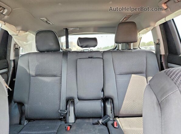 5TDBZRFH8JS800494 2018 TOYOTA HIGHLANDER White Vista de los asientos traseros