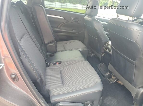 5TDBZRFH8KS966077 2019 TOYOTA HIGHLANDER Серый Вид задней части салона