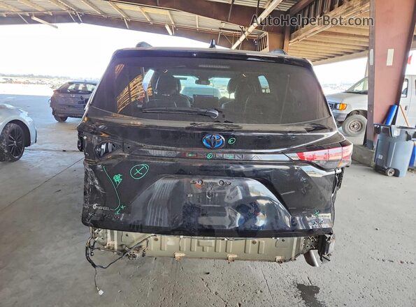 5TDCSKFC0SS173893 2025 TOYOTA SIENNA Black Вид ззаду
