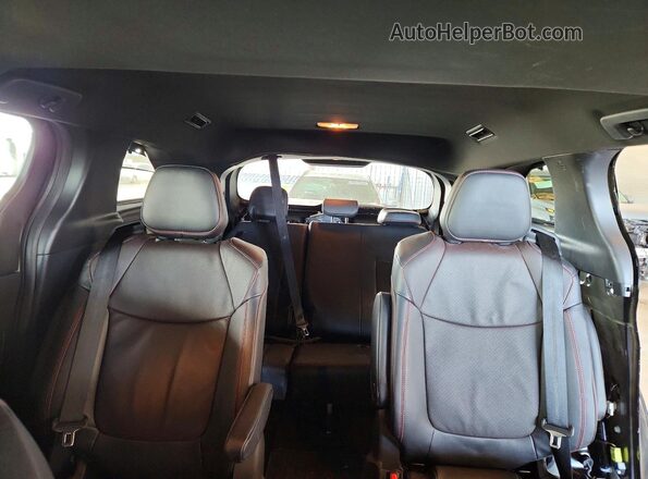 5TDCSKFC0SS173893 2025 TOYOTA SIENNA Black Вид задніх сидінь