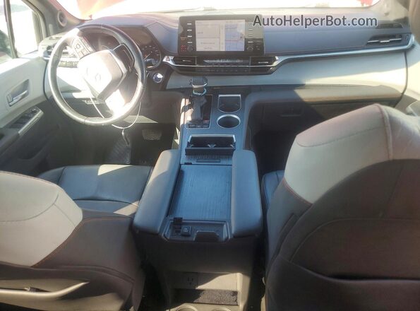 5TDDRKEC8MS031179 2021 TOYOTA SIENNA Красный Вид панели приборов