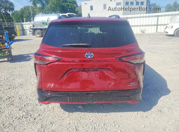 5TDDRKEC8MS031179 2021 TOYOTA SIENNA Красный Вид сзади