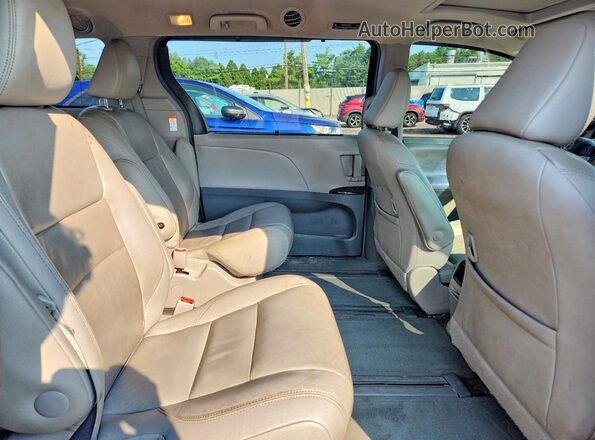 5TDDZ3DC4HS159125 2017 TOYOTA SIENNA Black Rear seats view