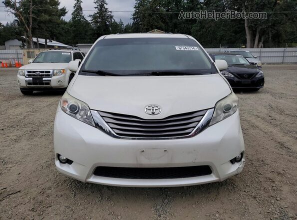5TDDZ3DC8HS150654 2017 TOYOTA SIENNA White Front view