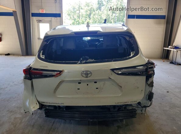 5TDDZRBH8MS064479 2021 TOYOTA HIGHLANDER White Вид ззаду