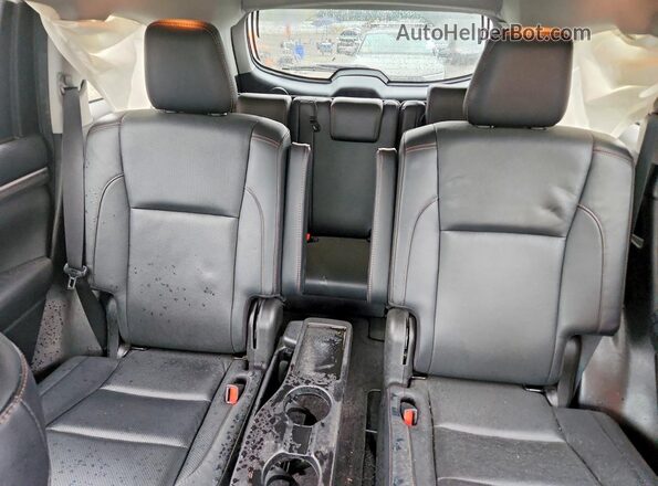 5TDDZRFH0JS497297 2018 TOYOTA HIGHLANDER Gray Вид задніх сидінь