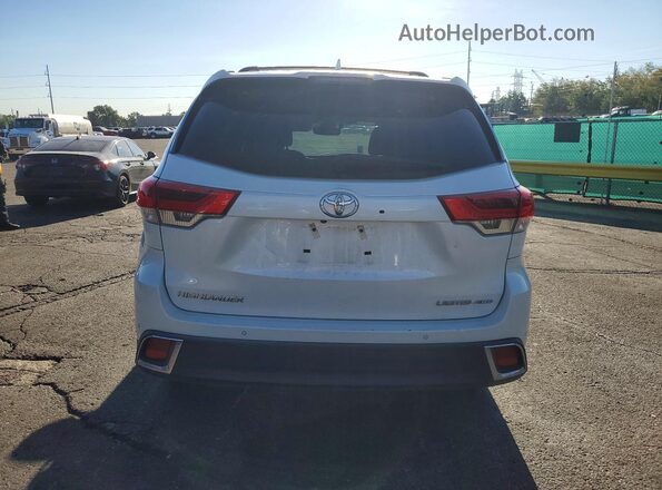 5TDDZRFH2JS803044 2018 TOYOTA HIGHLANDER White Вид ззаду