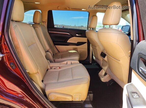 5TDDZRFH3JS875211 2018 TOYOTA HIGHLANDER Maroon Vista interior trasera