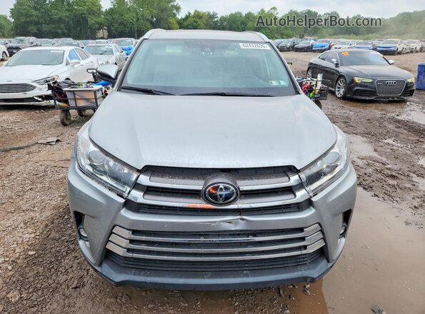 5TDDZRFH4KS954307 2019 TOYOTA HIGHLANDER Серебряный Вид спереди