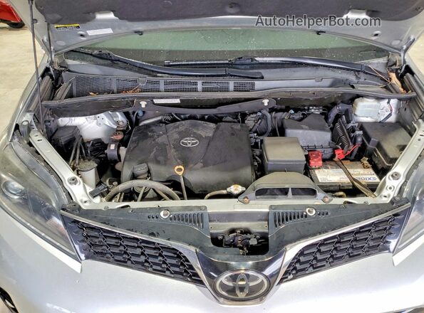 5TDEZ3DC7LS228452 2020 TOYOTA SIENNA Silver Engine compartment view