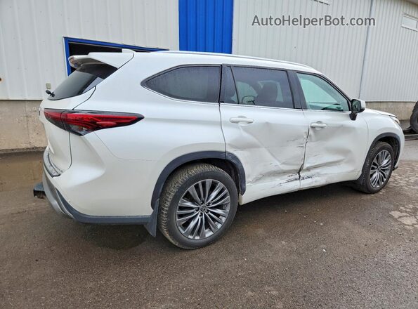 5TDFZRBH2MS129156 2021 TOYOTA HIGHLANDER White Trasero derecho