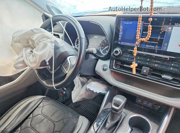 5TDFZRBH9NS229563 2022 TOYOTA HIGHLANDER Gray Vista interior delantera