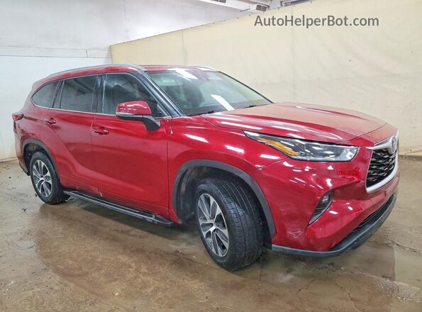 5TDGZRAH1MS063057 2021 TOYOTA HIGHLANDER Red წინა მარჯვენა